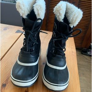 Like new SOREL winter boots US 6.5